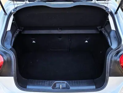 Mercedes-Benz A 180 2018 - 18500 EUR, 130000 km - AUTO.MOTO.pt - 130000km - foto 20 de 25