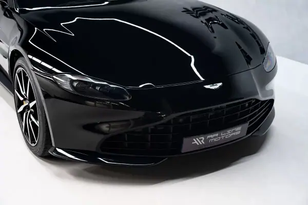 Aston Martin V8 Vantage Coupe 2019 - 144950 EUR, 31000 km - 31000km - foto 6 de 45