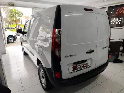Renault Kangoo 1.5 Dci 3 Lug. Iva dedutivel 2021 - 12780 EUR, 157000 km - AUTO.MOTO.pt - 157000km - foto 10 de 19