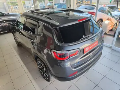 Jeep Compass 2021 - 22500 EUR, 107000 km - AUTO.MOTO.pt - 107000km - foto 8 de 45