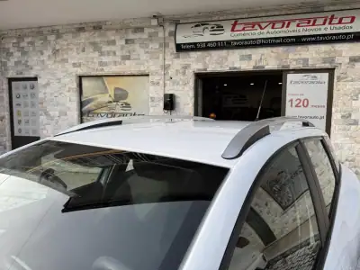 Renault Clio Sport Tourer 2015 - 8750 EUR, 190000 km - AUTO.MOTO.pt - 190000km - foto 24 de 35