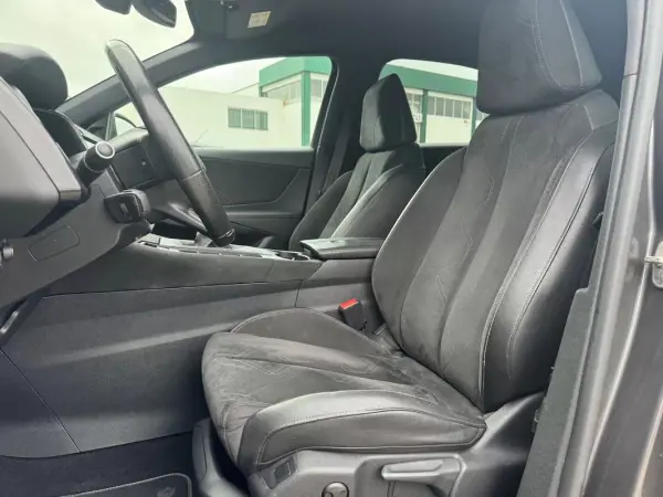 DS DS7 Crossback 2019 - 17900 EUR, 147892 km - AUTO.MOTO.pt - 147892km - foto 21 de 25