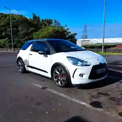 Citroën DS3 2011 - 12000 EUR, 73000 km - 73000km - foto 10 de 14
