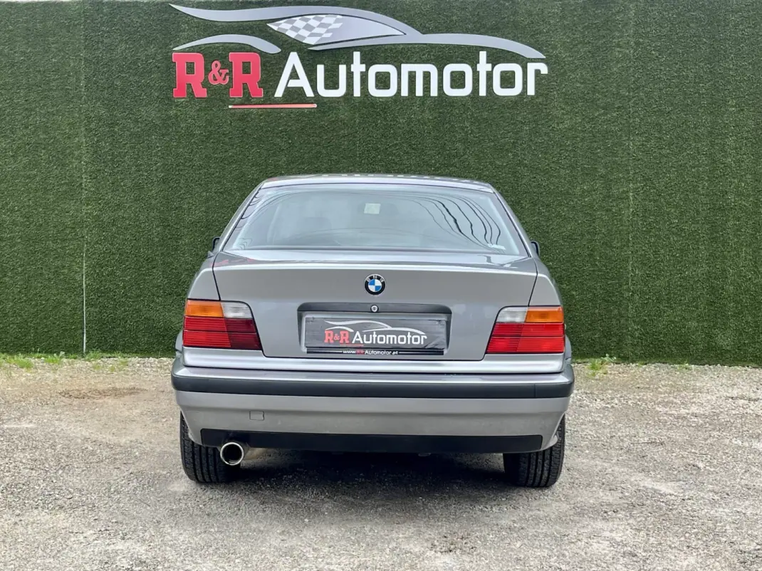 BMW 318 1991 - 5500 EUR, 164000 km - AUTO.MOTO.pt - 164000km - foto 6 de 16