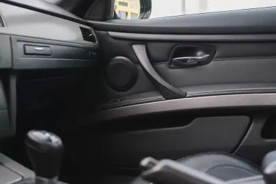 BMW 320 2016 - 18900 EUR, 230000 km - AUTO.MOTO.pt - 230000km - foto 17 de 28