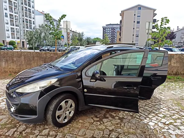 Peugeot 207 SW 2008 - 3500 EUR, 290000 km - AUTO.MOTO.pt - 290000km - foto 11 de 20