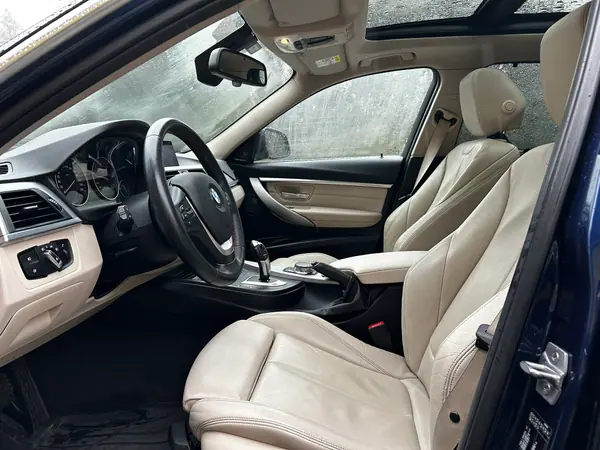 BMW 320 2017 - 18900 EUR, 123250 km - AUTO.MOTO.pt - 123250km - foto 8 de 10
