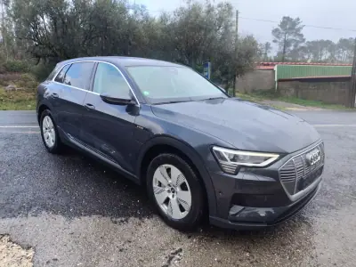 Audi e-tron 2021 - 22500 EUR, 181400 km - AUTO.MOTO.pt - 181400km - foto 4 de 12