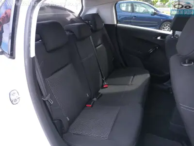 Peugeot 208 2019 - 12250 EUR, 136000 km - AUTO.MOTO.pt - 136000km - foto 6 de 23