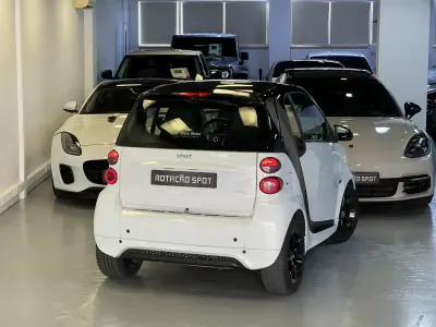 Smart ForTwo Coupé 2013 - 7990 EUR, 165000 km - AUTO.MOTO.pt - 165000km - foto 4 de 47