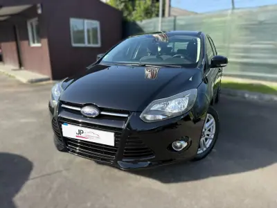Ford Focus 2014 - 8250 EUR, 213902 km - AUTO.MOTO.pt - 213902km - foto 6 de 19