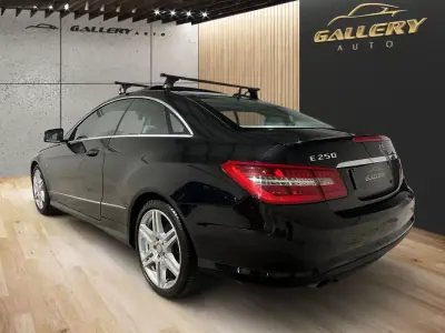 Mercedes-Benz E 250 2011 - 13800 EUR, 336000 km - AUTO.MOTO.pt - 336000km - foto 4 de 19