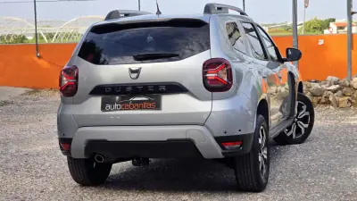 Dacia Duster 2021 - 15950 EUR, 73100 km - foto 5 de 26