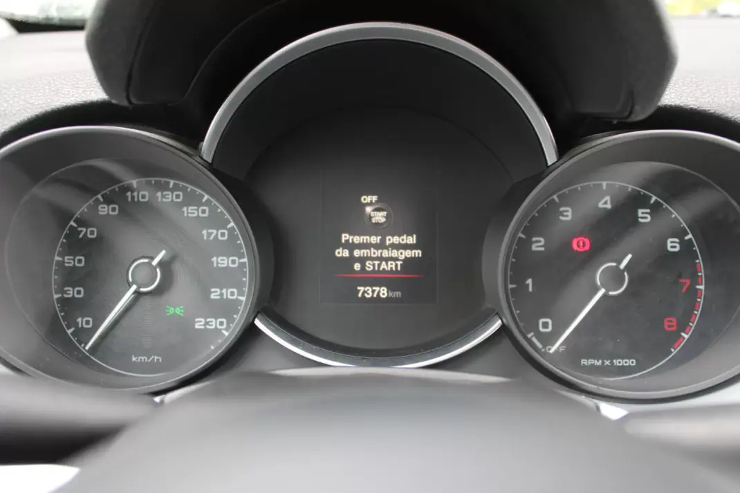 Fiat 500X 2021 - 16400 EUR, 7450 km - 7450km - foto 32 de 38