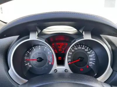 Nissan Juke 2017 - 12990 EUR, 84000 km - 84000km - foto 33 de 41