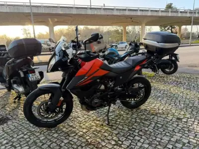 KTM Adventure 390 2021 - 4250 EUR, 23096 km - AUTO.MOTO.pt - 23096km - foto 1 de 6