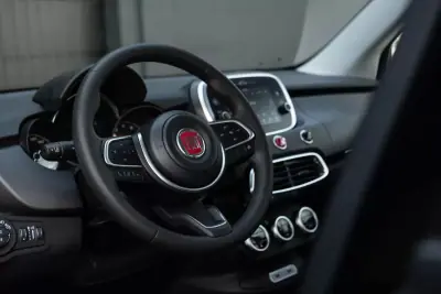 Fiat 500X 2023 - 17600 EUR, 8000 km - AUTO.MOTO.pt - 8000km - foto 11 de 24