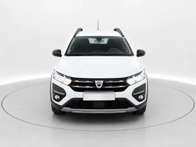 Dacia Jogger 2023 - 13999 EUR, 130000 km - AUTO.MOTO.pt - 130000km - foto 5 de 9