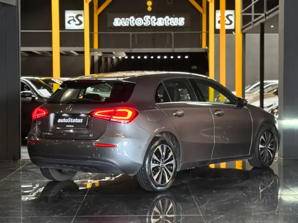 Mercedes-Benz A 250 2022 - 25990 EUR, 75700 km - AUTO.MOTO.pt - 75700km - foto 7 de 23