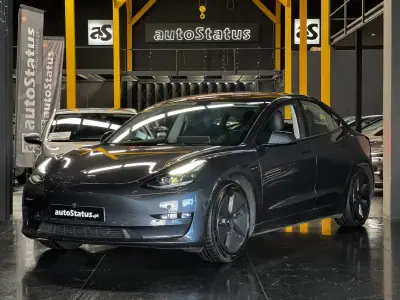 Tesla Model 3 2022 - 29990 EUR, 125900 km - AUTO.MOTO.pt - 125900km - foto 7 de 31