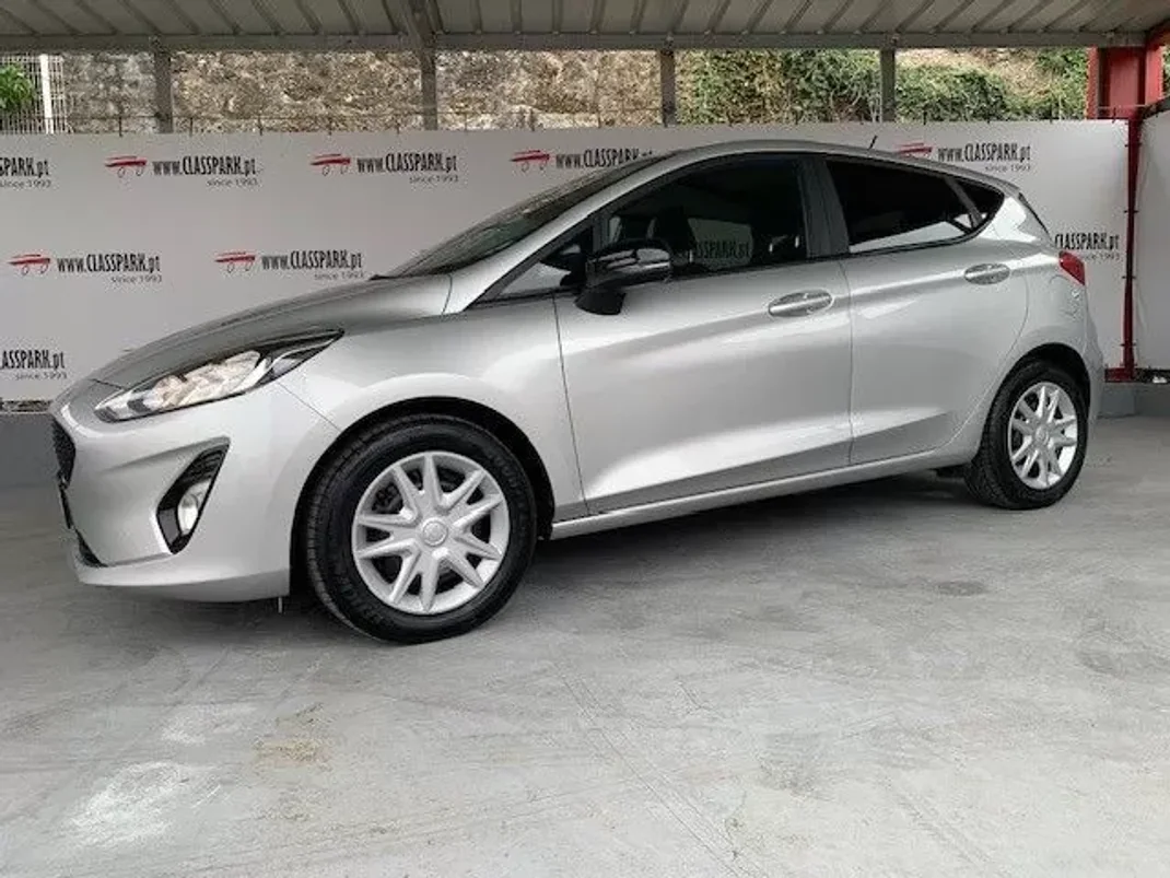 Ford Fiesta 2018 - 12500 EUR, 180000 km - AUTO.MOTO.pt - 180000km - foto 11 de 16