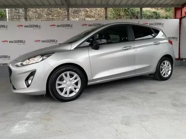 Ford Fiesta 2018 - 12500 EUR, 180000 km - AUTO.MOTO.pt - 180000km - foto 11 de 16