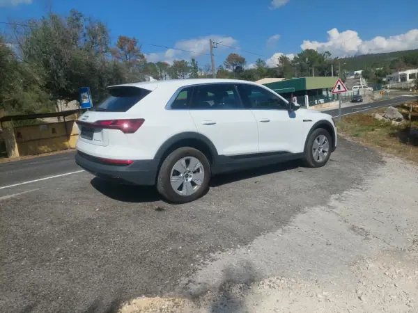 Audi e-tron 50 quattro Advanced 2023 Elétrico