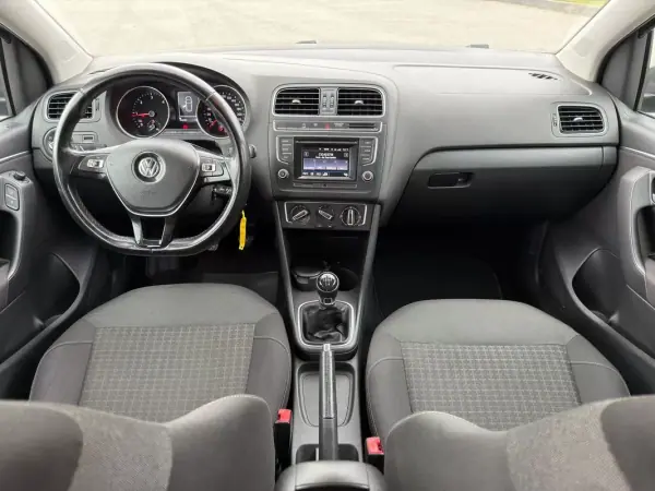 Volkswagen Polo 2017 - 10900 EUR, 152200 km - AUTO.MOTO.pt - 152200km - foto 28 de 28