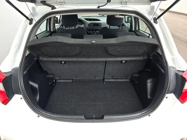 Toyota Yaris 2019 - 11500 EUR, 35900 km - AUTO.MOTO.pt - 35900km - foto 21 de 21