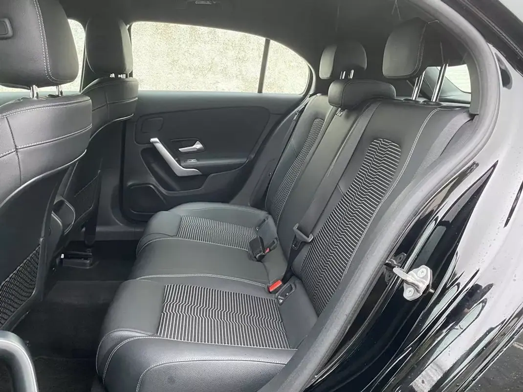 Mercedes-Benz A 250 2021 - 27900 EUR, 106000 km - AUTO.MOTO.pt - 106000km - foto 8 de 21