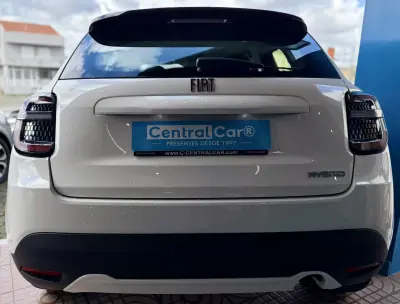 Fiat 600 2025 - 20950 EUR, 6000 km - AUTO.MOTO.pt - 6000km - foto 9 de 31