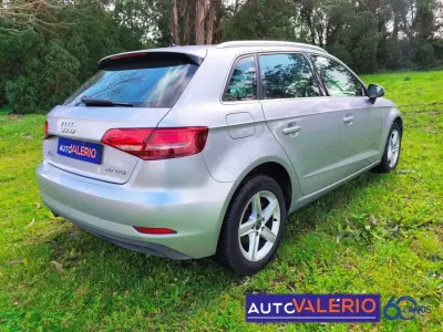 Audi A3 Sportback 2019 - 18950 EUR, 88596 km - AUTO.MOTO.pt - 88596km - foto 5 de 34