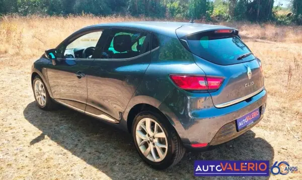 Renault Clio 2018 - 10950 EUR, 144210 km - 144210km - foto 3 de 16