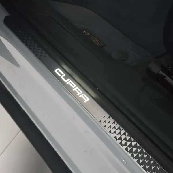 Cupra Tavascan 2024 - 46890 EUR, 18750 km - AUTO.MOTO.pt - 18750km - foto 38 de 39