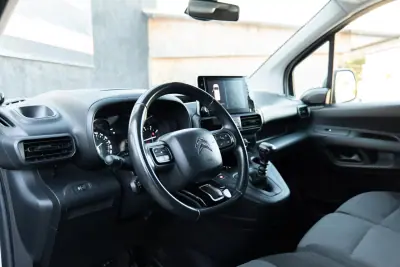 Citroën Berlingo 2022 - 14900 EUR, 115 km - AUTO.MOTO.pt - 115km - foto 9 de 22