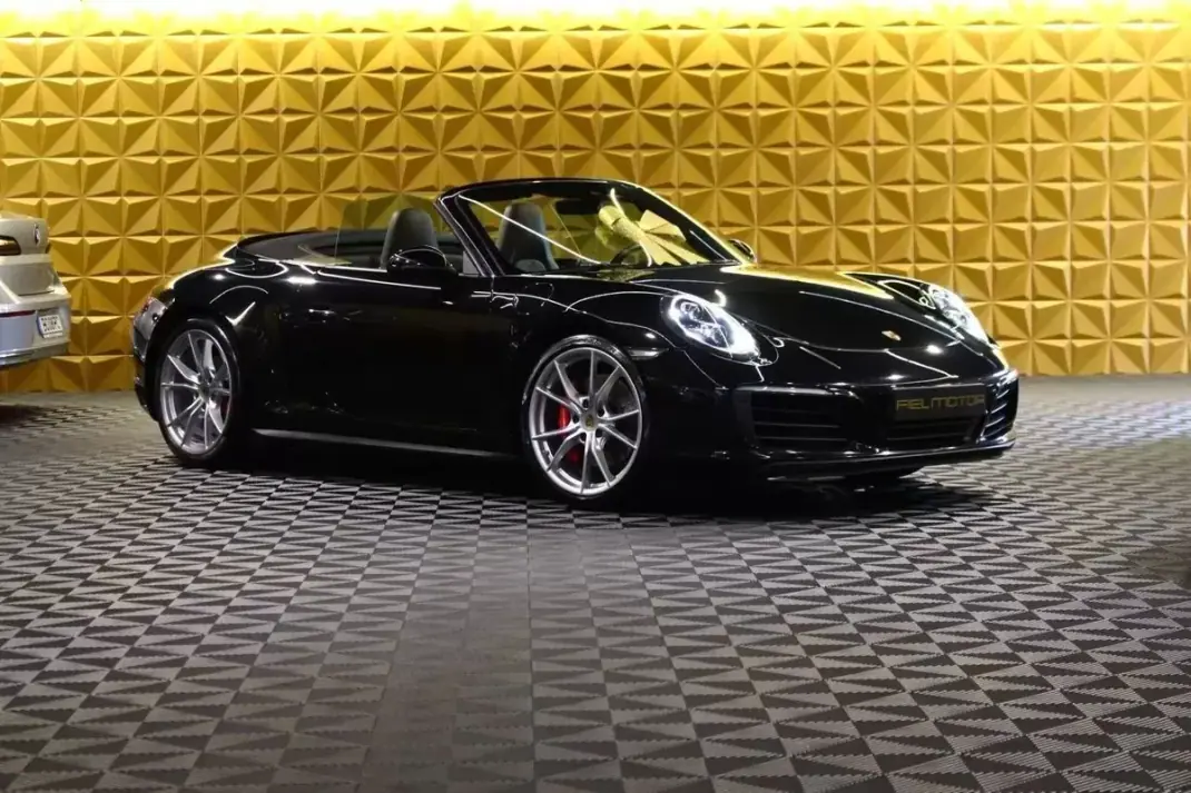 Porsche 911 2017 - 119000 EUR, 75000 km - 75000km - foto 37 de 40
