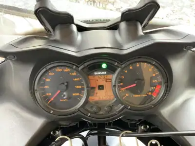 Suzuki DL 2007 - 4750 EUR, 61720 km - AUTO.MOTO.pt - 61720km - foto 6 de 15