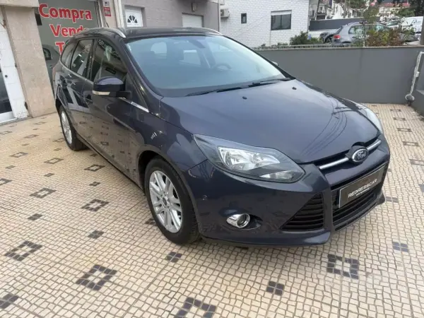 Ford Focus SW 2013 — foto 3 de 23