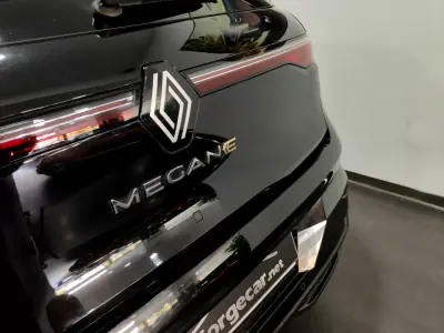Renault Mégane E-Tech 2022 - 27990 EUR, 40000 km - AUTO.MOTO.pt - 40000km - foto 21 de 47