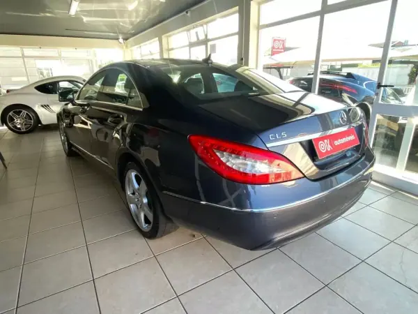 Mercedes-Benz CLS 250 2011 - 18500 EUR, 199900 km - AUTO.MOTO.pt - 199900km - foto 43 de 43