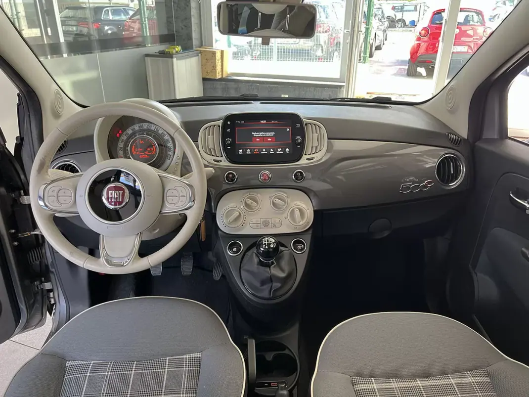 Fiat 500C 2018 - 11800 EUR, 59965 km - AUTO.MOTO.pt - 59965km - foto 10 de 21