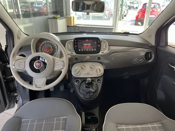 Fiat 500C 2018 - 11800 EUR, 59965 km - AUTO.MOTO.pt - 59965km - foto 10 de 21