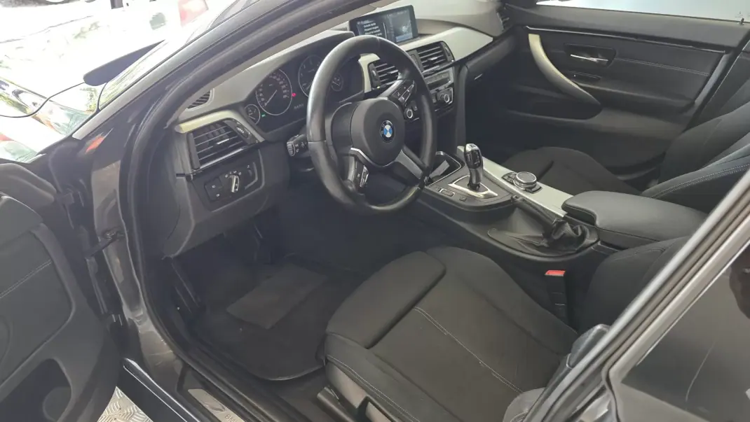 BMW 418 Gran Coupé 2015 - 16900 EUR, 272963 km - AUTO.MOTO.pt - 272963km - foto 6 de 64