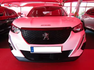 Peugeot 2008 2021 - 18999 EUR, 131860 km - foto 1 de 12