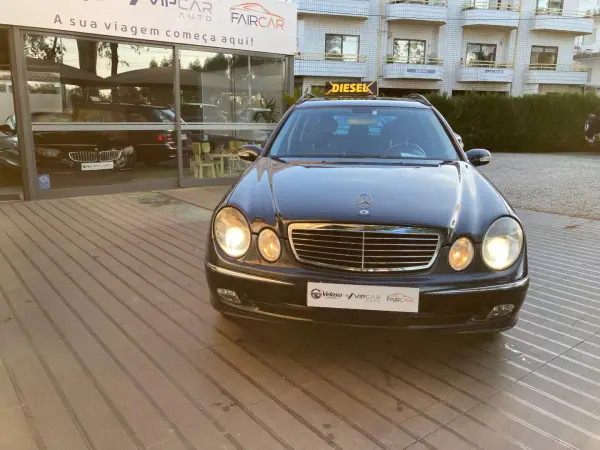 Mercedes-Benz 220 2003 - 8750 EUR, 230731 km - 230731km - foto 2 de 17