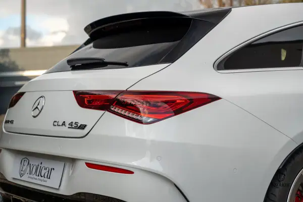 Mercedes-Benz CLA 45 AMG 2022 - 62000 EUR, 9000 km - AUTO.MOTO.pt - 9000km - foto 16 de 39