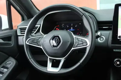 Renault Clio 2021 - 14990 EUR, 148000 km - AUTO.MOTO.pt - 148000km - foto 17 de 30