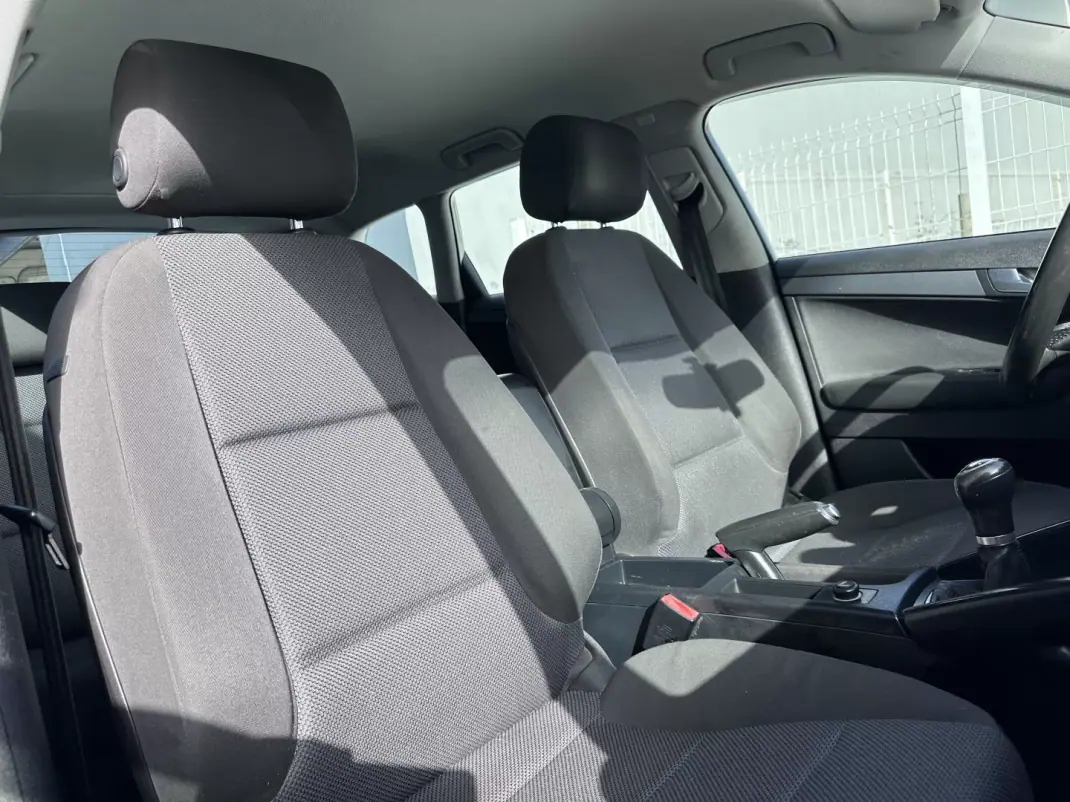 Audi A3 Sportback 2009 - 6500 EUR, 330000 km - AUTO.MOTO.pt - 330000km - foto 34 de 35