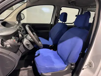 Renault Kangoo 2016 - 10900 EUR, 255000 km - AUTO.MOTO.pt - 255000km - foto 18 de 28