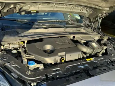 Jaguar E-Pace 2019 - 28500 EUR, 98000 km - AUTO.MOTO.pt - 98000km - foto 10 de 33